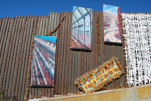 Mexico-United States border art