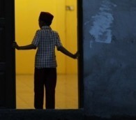 Photo You Must See: On the Mosque’s Threshold