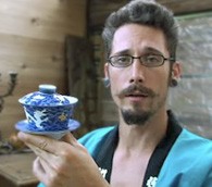 Video: How to Drink Tea in China